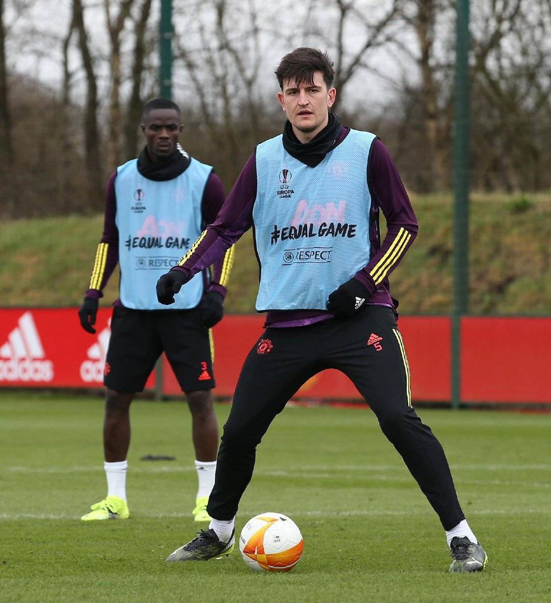 爱游戏-太狠了！巴黎圣日耳曼再遭质疑备战欧联孟菲斯灰熊单刀错失备战NBA总决赛，今夜上海申花调整名单以备欧超杯