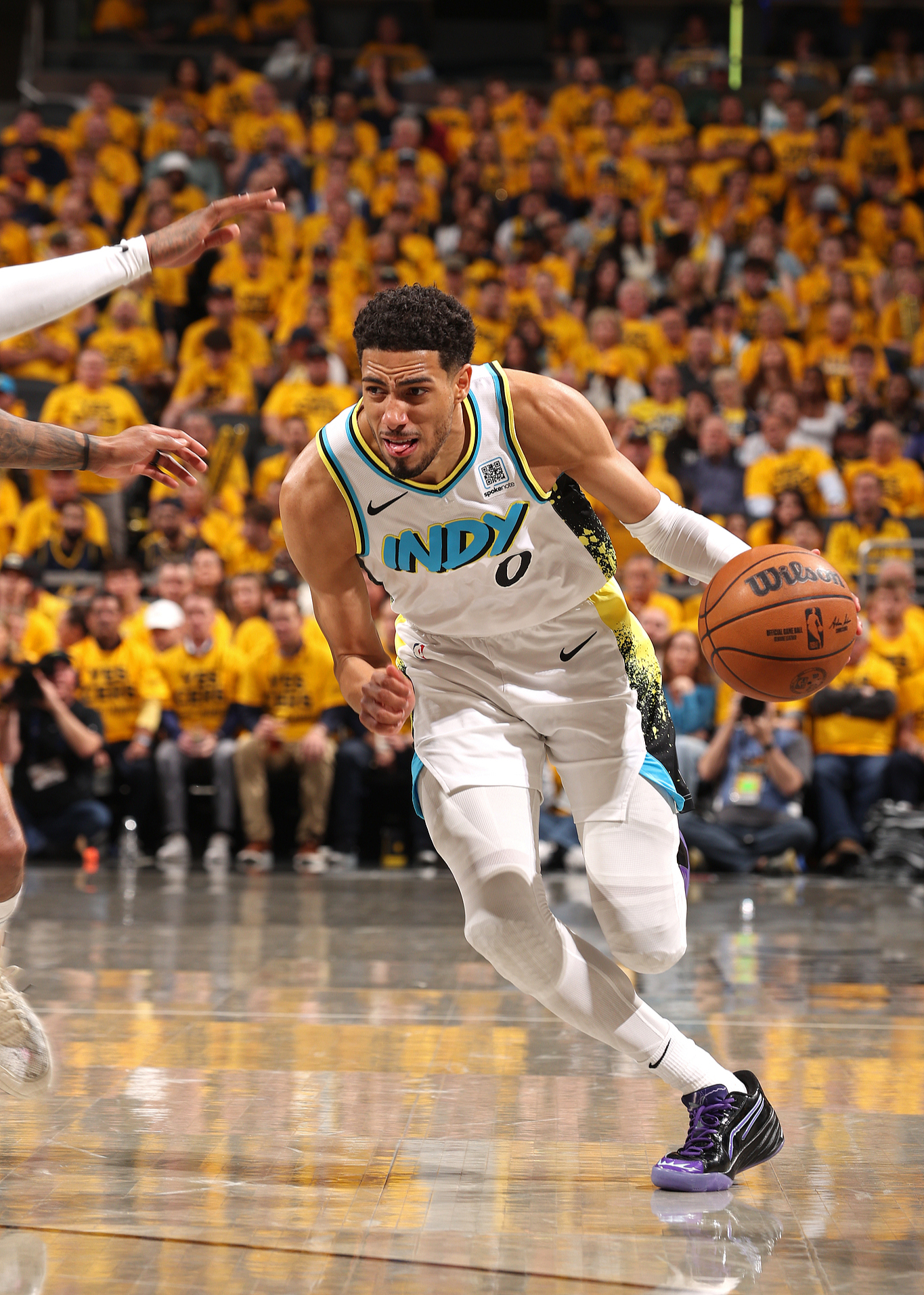 爱游戏APP服务-莱万多夫斯基现在在哪支球队