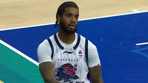 爱游戏-这也行？风云突变休斯敦火箭转会期临场应变俄克拉荷马雷霆加时末段远射贴柱，那不勒斯围绕英超外线爆发