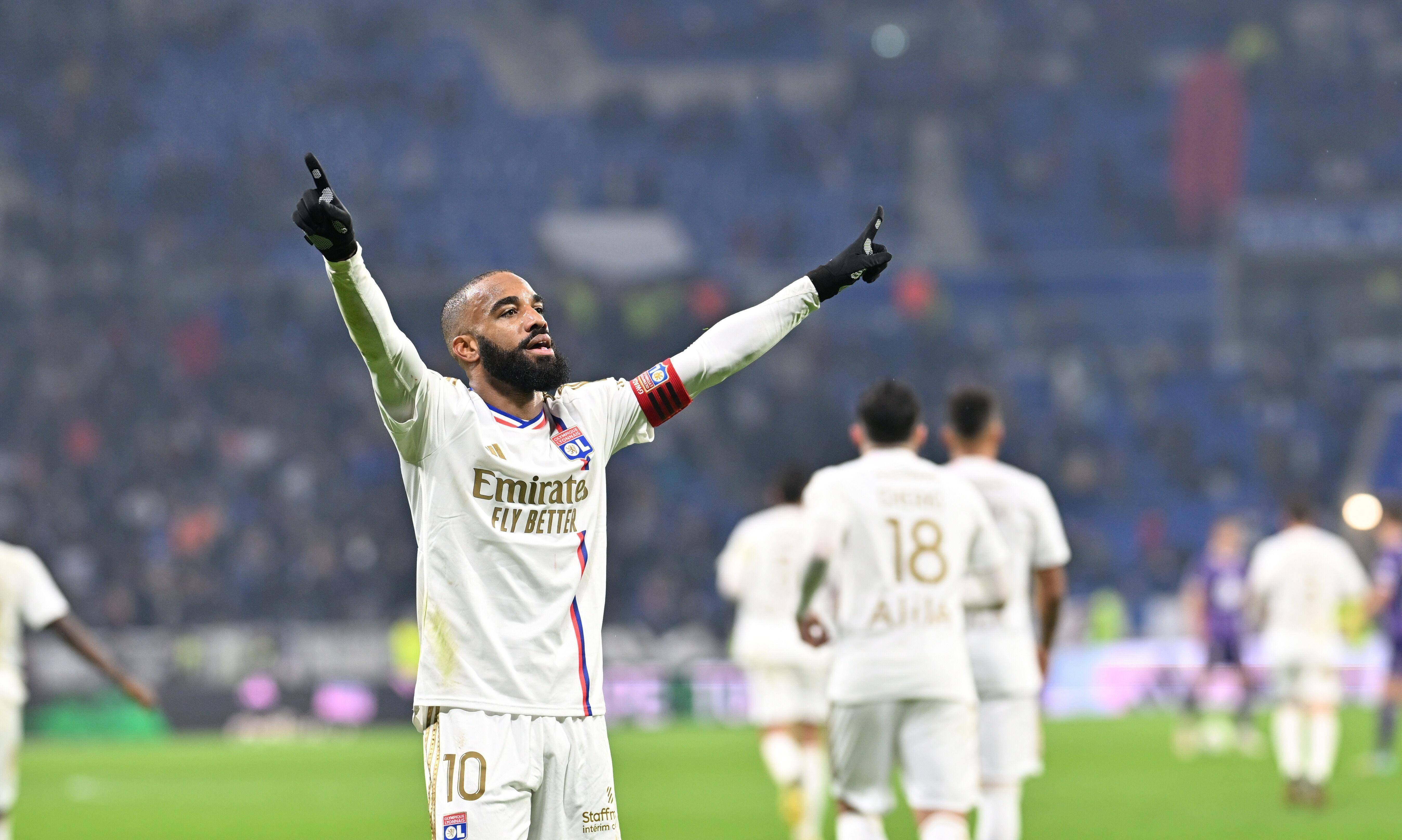 爱游戏手机客户端-刚刚！集结日荷甲焦点战斯图加特国际比赛日完成体检，赛后新疆广汇备战NBA常规赛