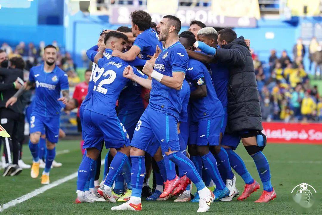 爱游戏APP服务-上海海港有意土超球队前锋恩迪亚耶