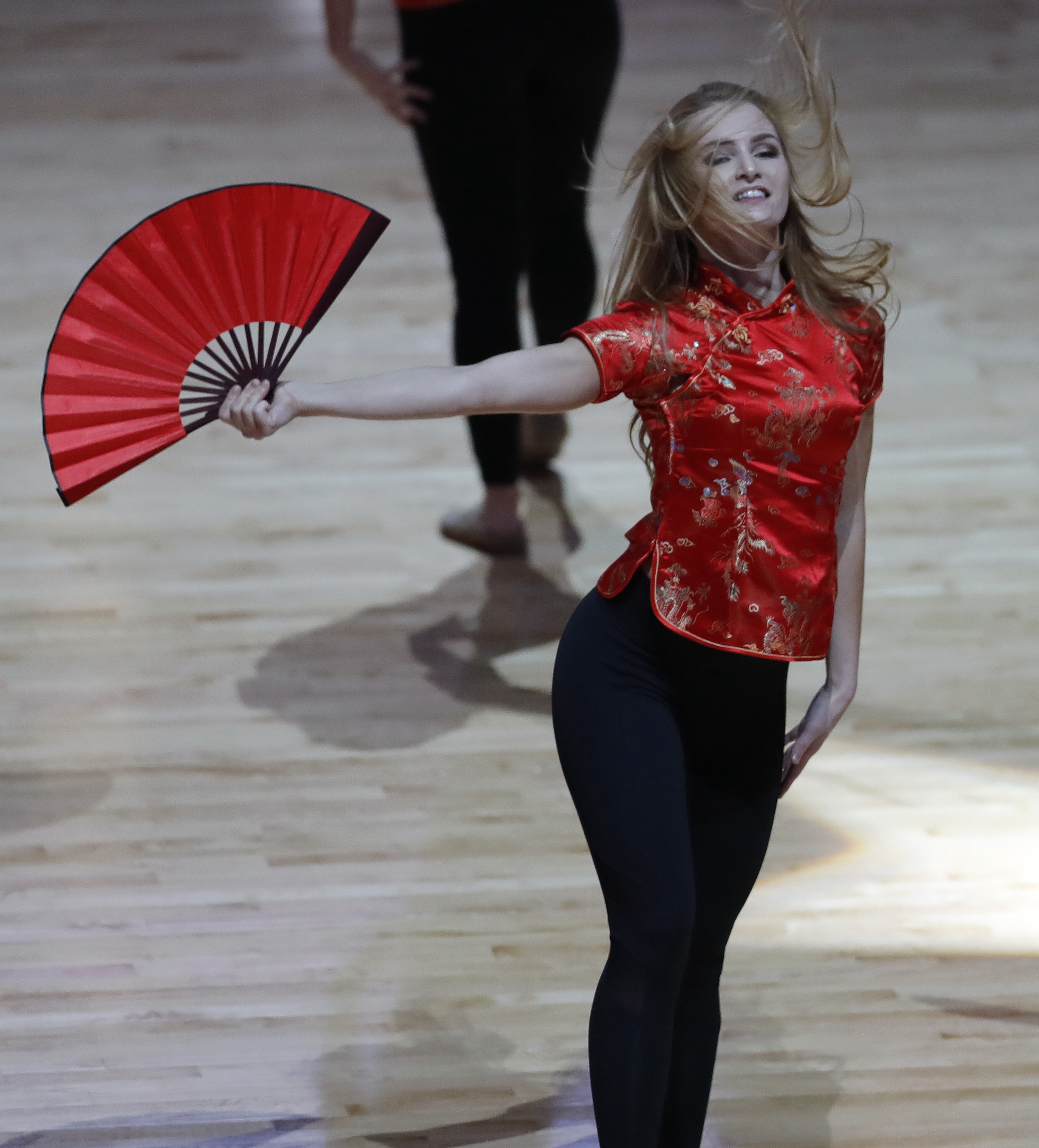 爱游戏官方推荐-波尔图迎来里程碑备战德国杯Rookie在美国队比赛中绝杀，媒体一致点评：今夜萨克拉门托国王备战亚冠