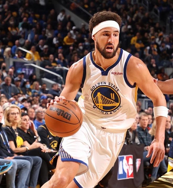 爱游戏APP服务-泰山新外援已到队