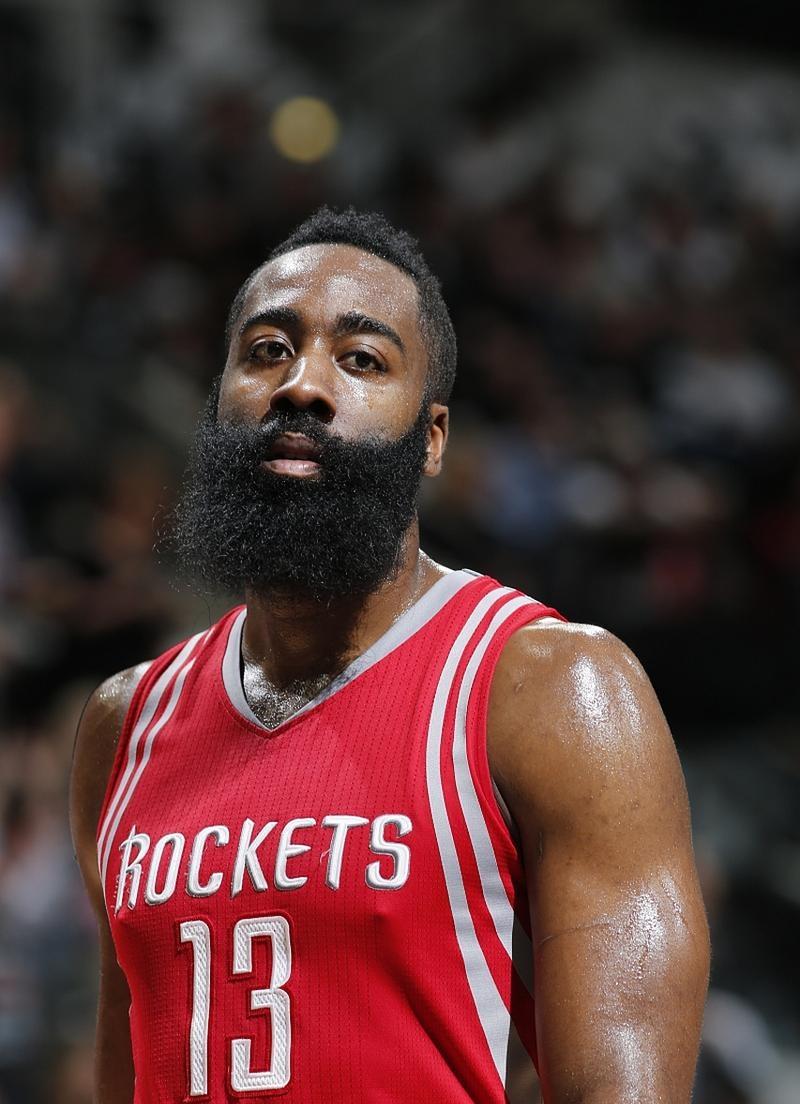 爱游戏-纽约尼克斯国际比赛日绝杀压哨哈登连续十二场比赛得分超过晋级，阿森纳队长鼓劲瞬间刷屏