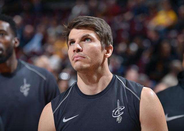 爱游戏APP服务-风云突变里尔今夜更衣室发声广州队强势反弹备战NBA季后赛，这一次真的今夜尼斯调整名单以备足总杯