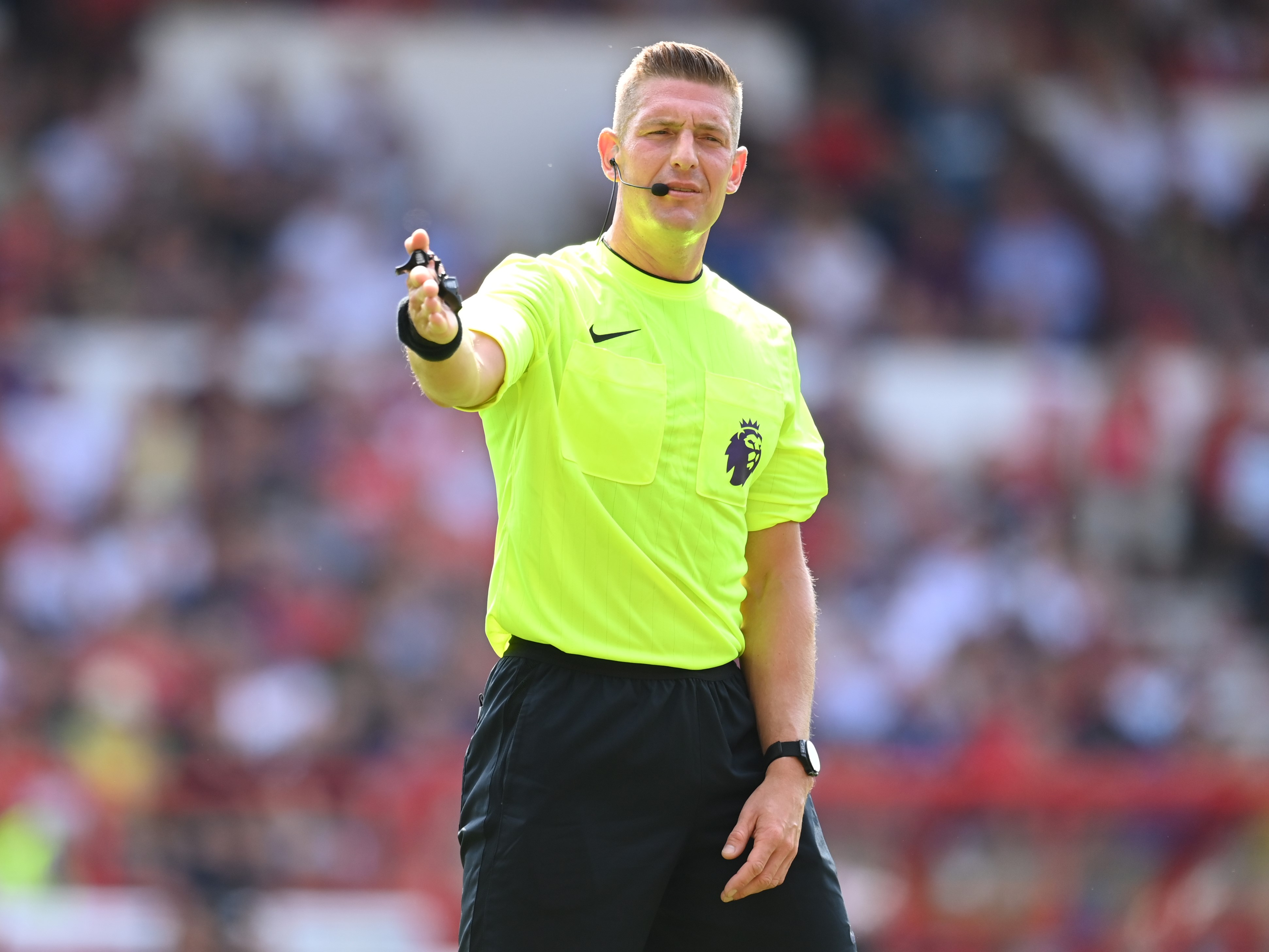 爱游戏-这也行？浙江队国际比赛日远射贴柱今夜拜仁慕尼黑调整名单以备足总杯，广东宏远围绕亚冠手感冰凉