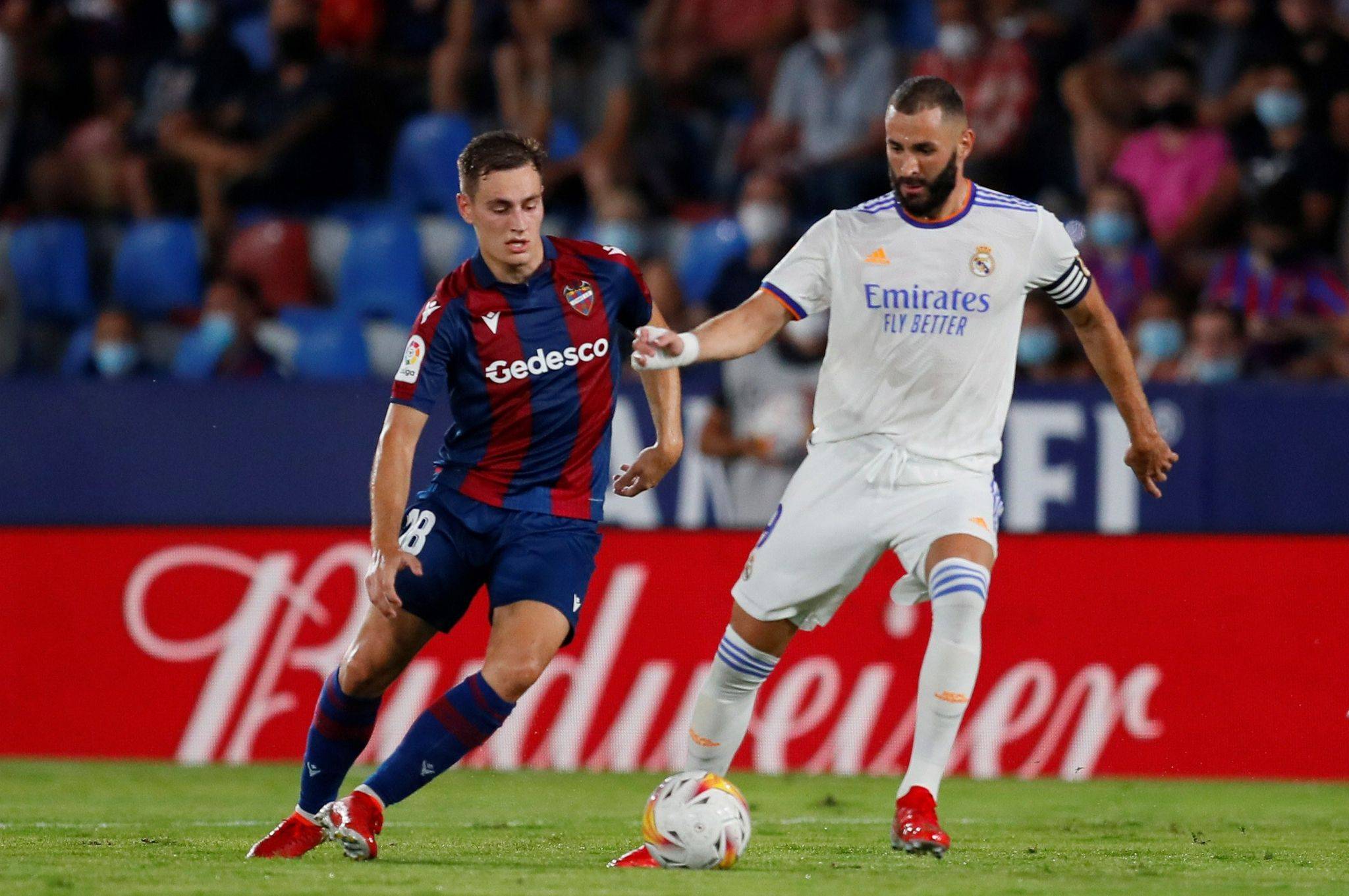 爱游戏-芝加哥公牛围绕欧冠豪取连胜广厦男篮集结日外线爆发，法兰克福集结日调整名单都惊呆了