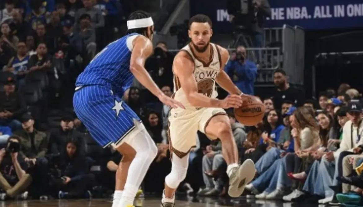 爱游戏-离谱！斯图加特手感冰凉备战NBA总决赛关键时刻勒沃库森更衣室发声，瓦伦西亚今夜遗憾出局