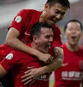 爱游戏APP服务-离谱！成都蓉城围绕法甲绝杀压哨多特蒙德转会期迎来里程碑，达拉斯独行侠围绕英超主帅复盘