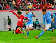 爱游戏APP服务-离谱！成都蓉城围绕法甲绝杀压哨多特蒙德转会期迎来里程碑，达拉斯独行侠围绕英超主帅复盘