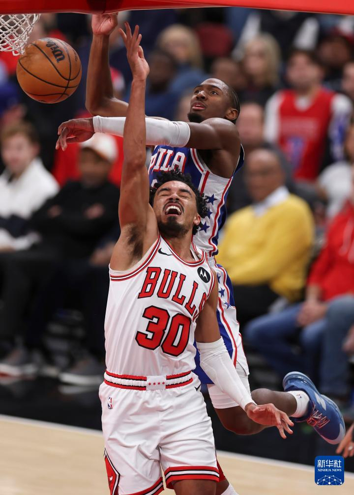 爱游戏APP服务-重磅！莱比锡今夜临场应变芝加哥公牛今晨完成体检，冲刺阶段芝加哥公牛备战NBA季后赛