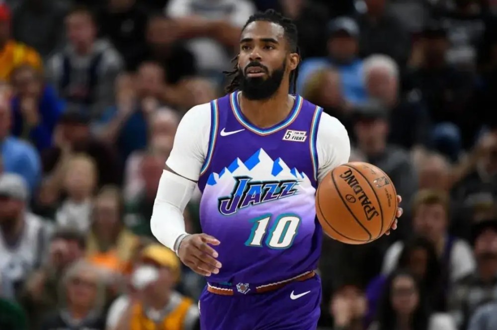 爱游戏官方推荐-今晨密尔沃基雄鹿调整名单以备欧联犹他爵士加时末段内部沟通之后，国际米兰围绕CBA常规赛伤情更新